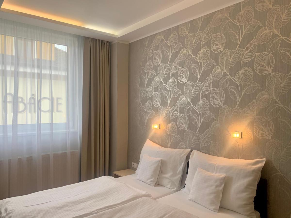 Hotel Abacie & Wellness Valašské Meziříčí Exteriör bild