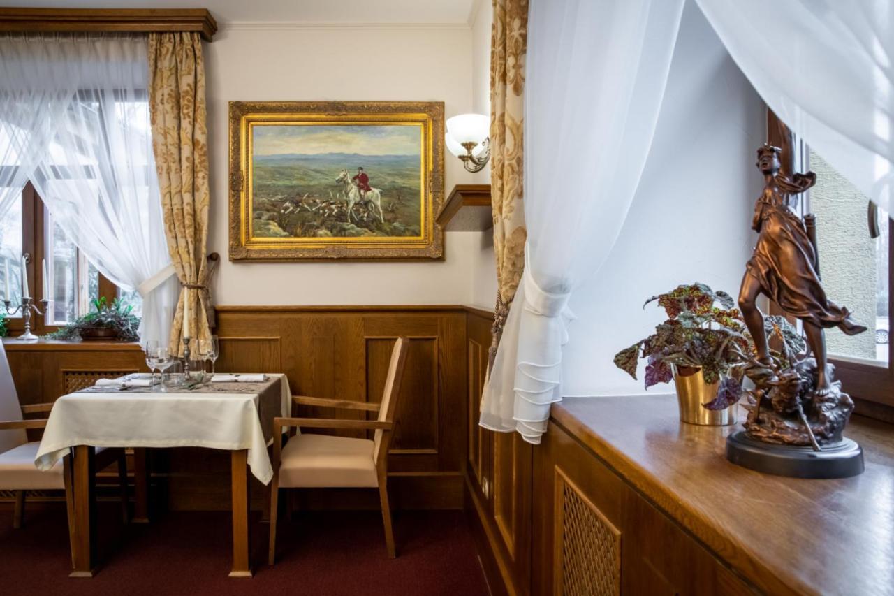 Hotel Abacie & Wellness Valašské Meziříčí Exteriör bild