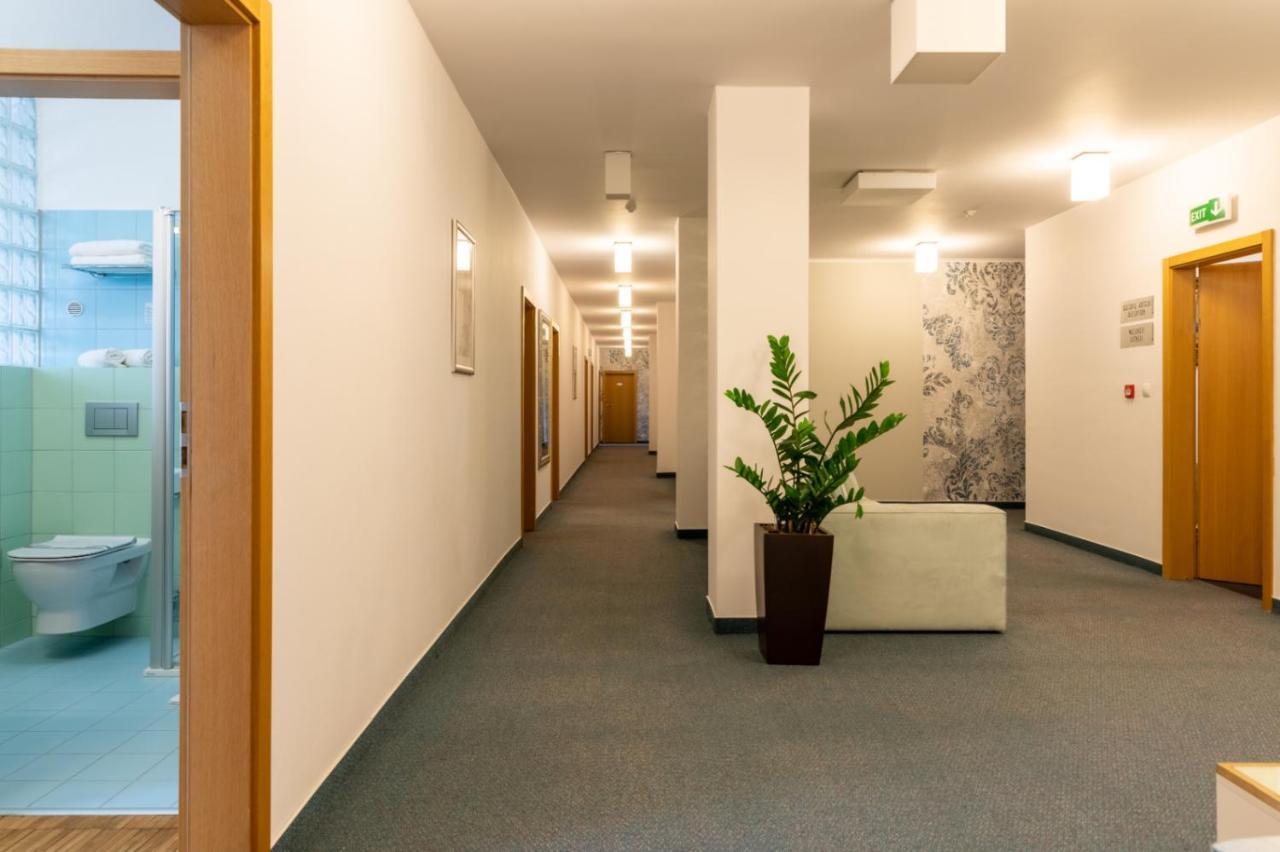 Hotel Abacie & Wellness Valašské Meziříčí Exteriör bild